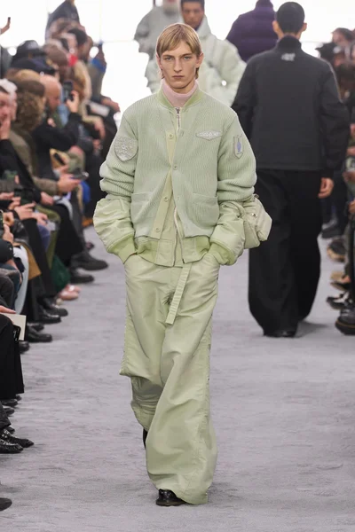 Look 47
